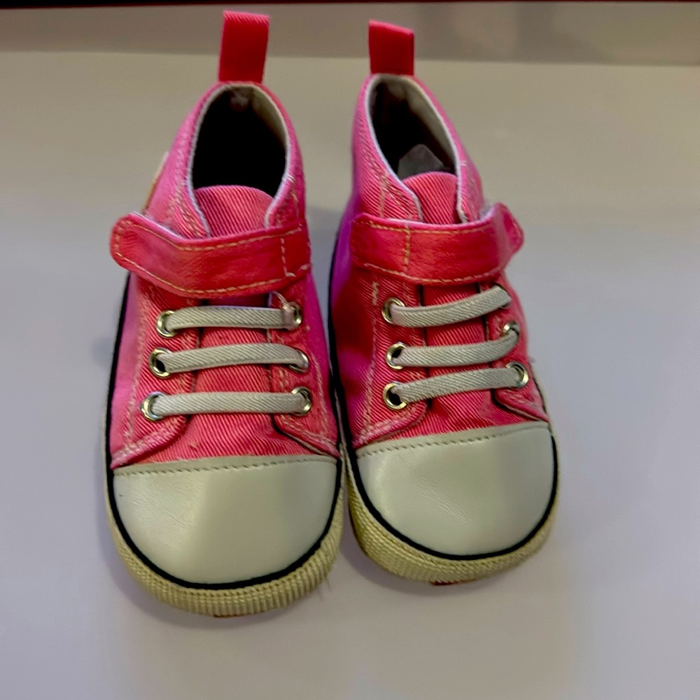 Boy or Girl, Baby Size 3 - Soft walkers.